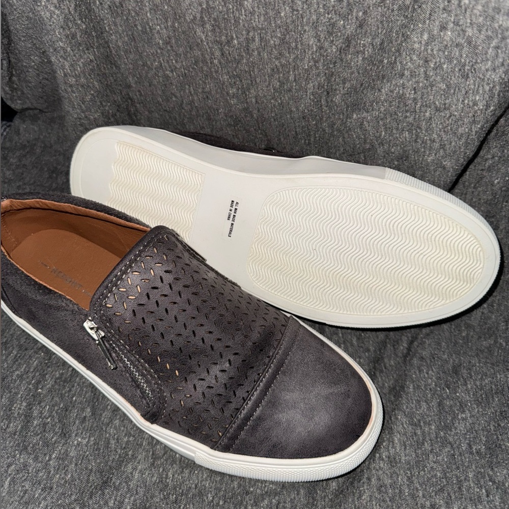 NWOT - REPORT Gray Slip-On Shoes NWOT